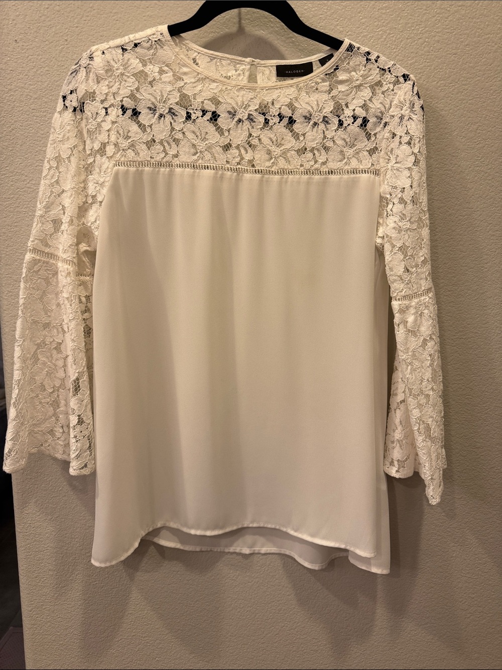 Halogen Ivory Lace Yoke Long Sleeve Blouse